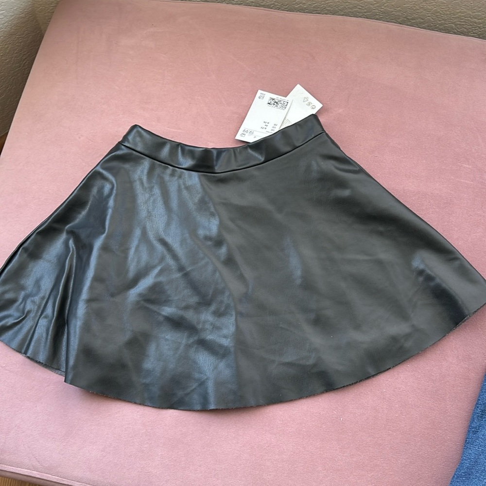 Child’s Black pleather skirt
